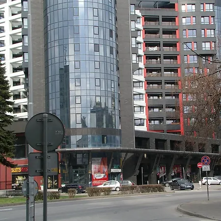 Kalina With Free Private Parking