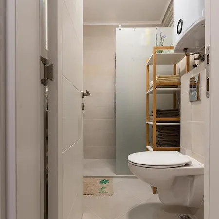 Kalina With Free Private Parking Apartment *